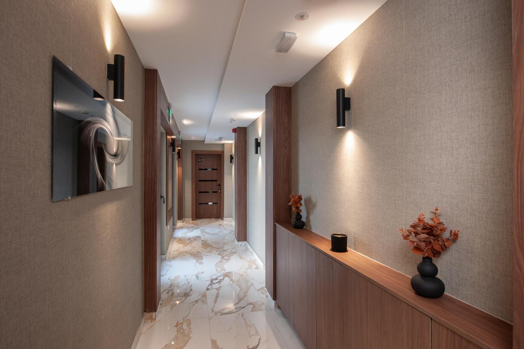 Hotel Kralj Кралево Екстериор снимка