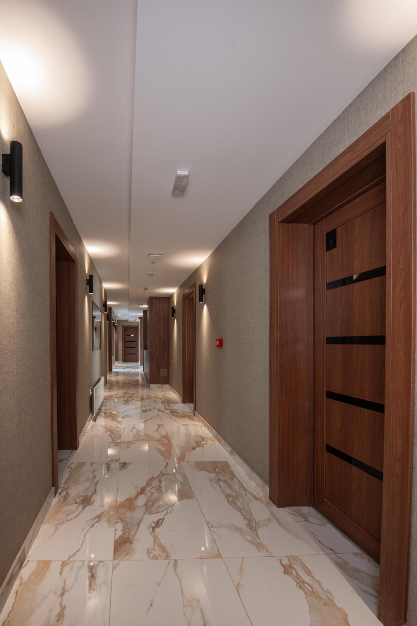 Hotel Kralj Кралево Екстериор снимка