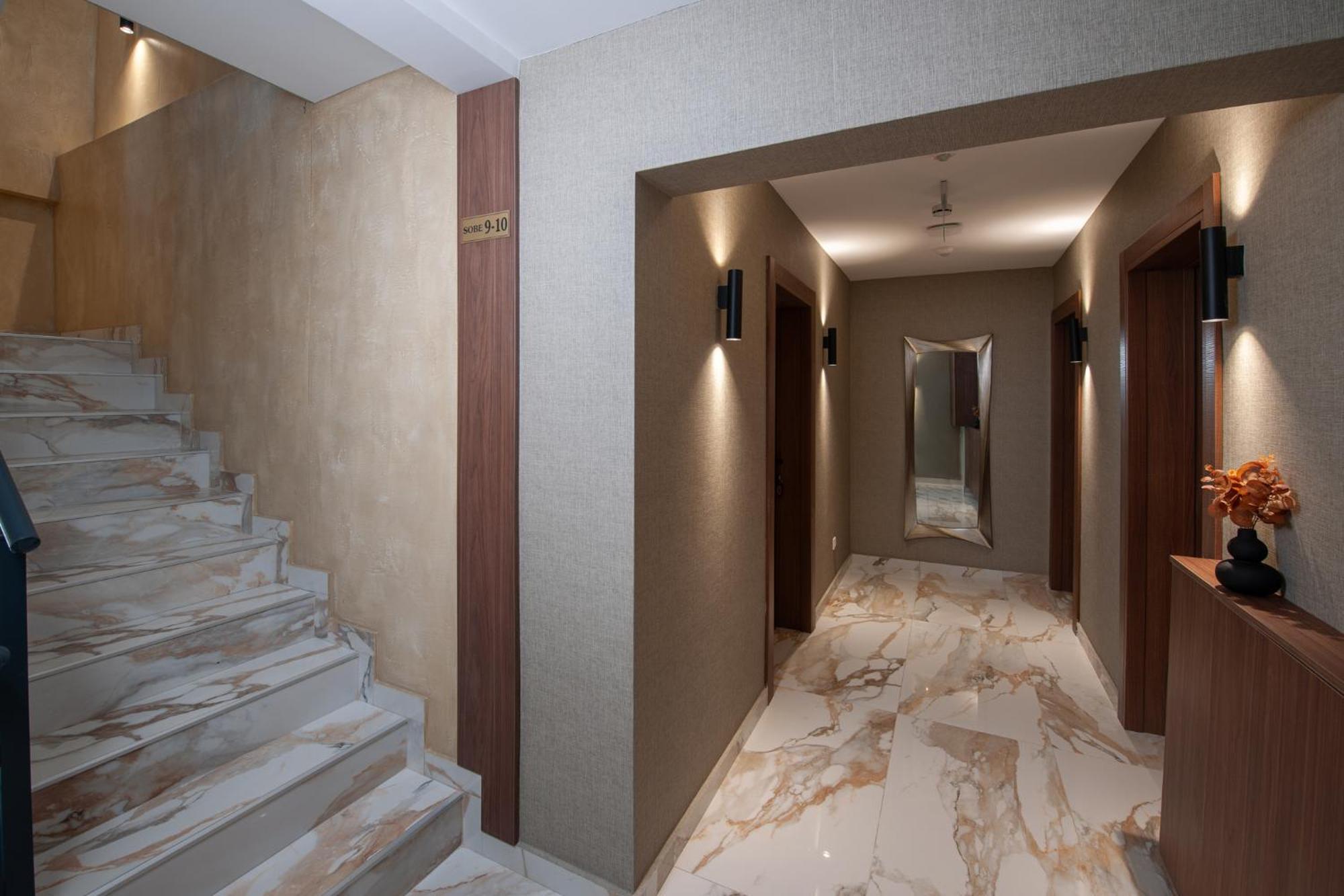 Hotel Kralj Кралево Екстериор снимка
