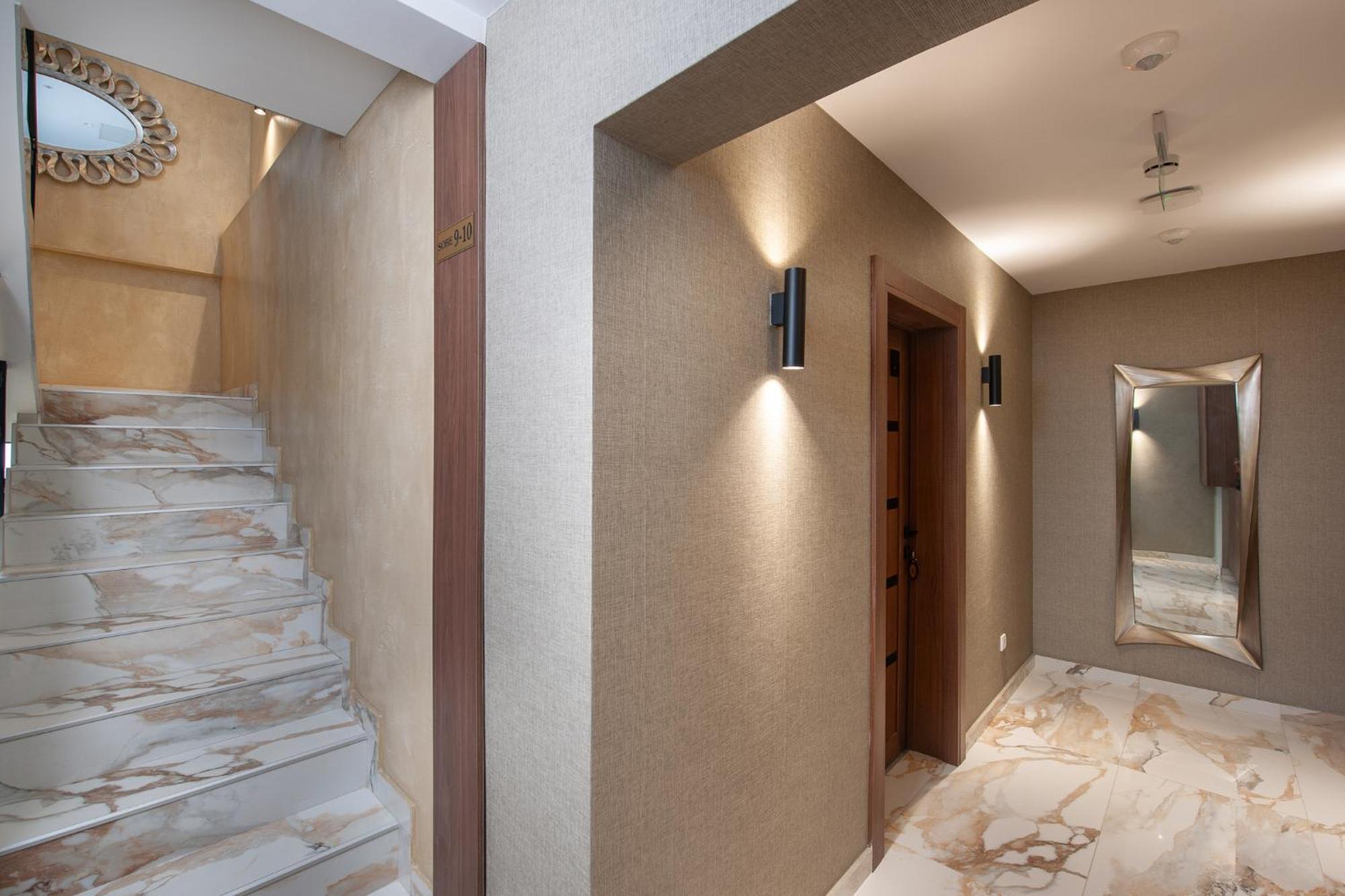 Hotel Kralj Кралево Екстериор снимка