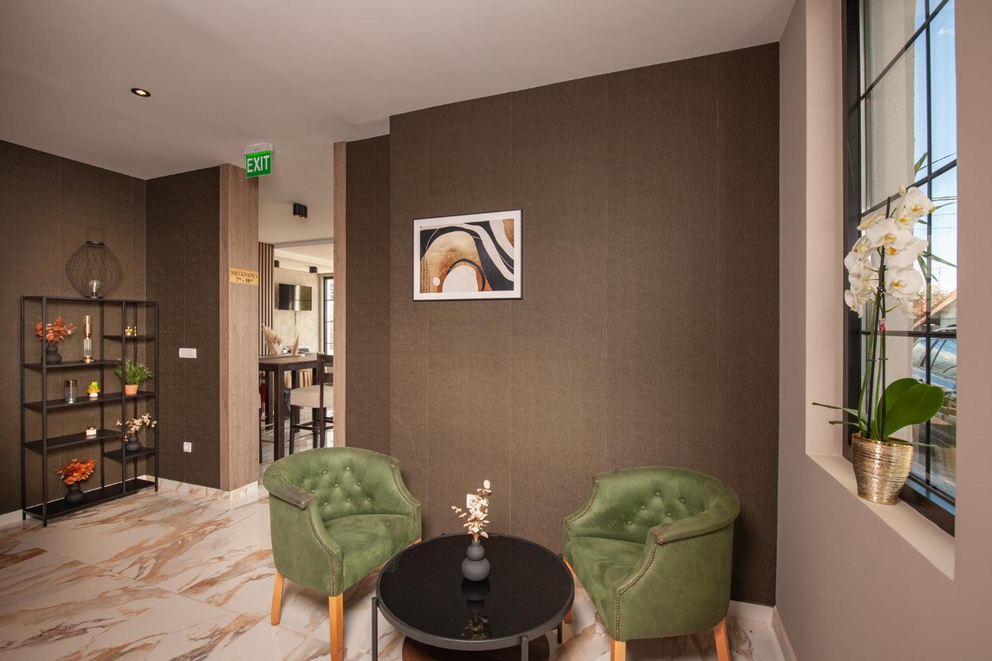 Hotel Kralj Кралево Екстериор снимка