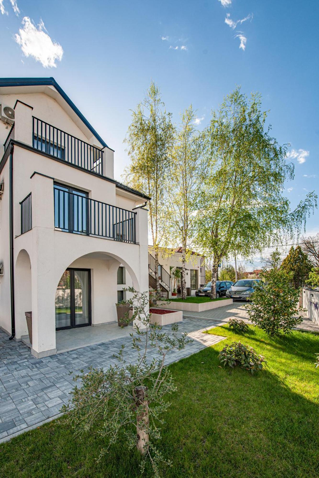 Hotel Kralj Кралево Екстериор снимка