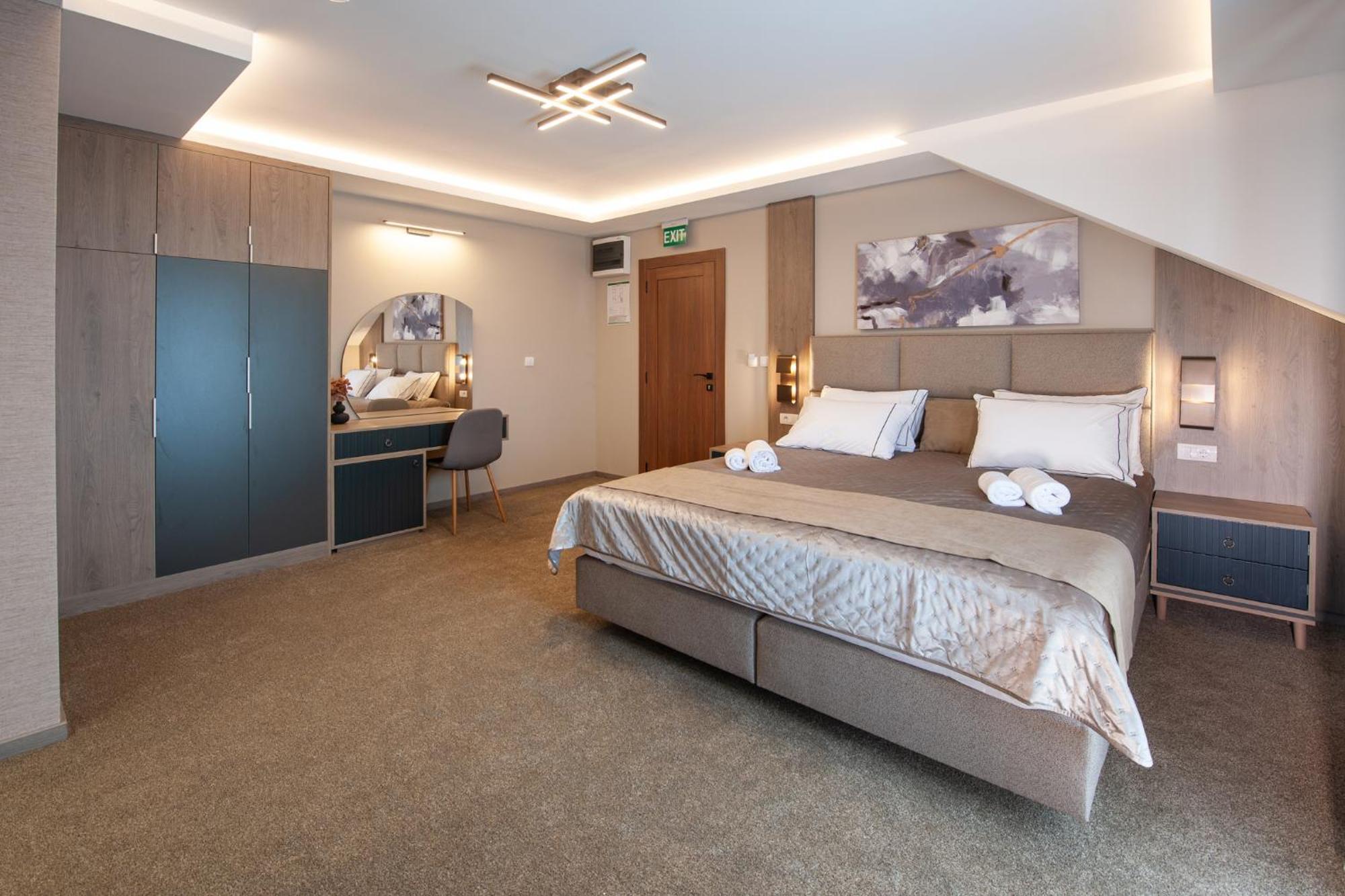 Hotel Kralj Кралево Екстериор снимка