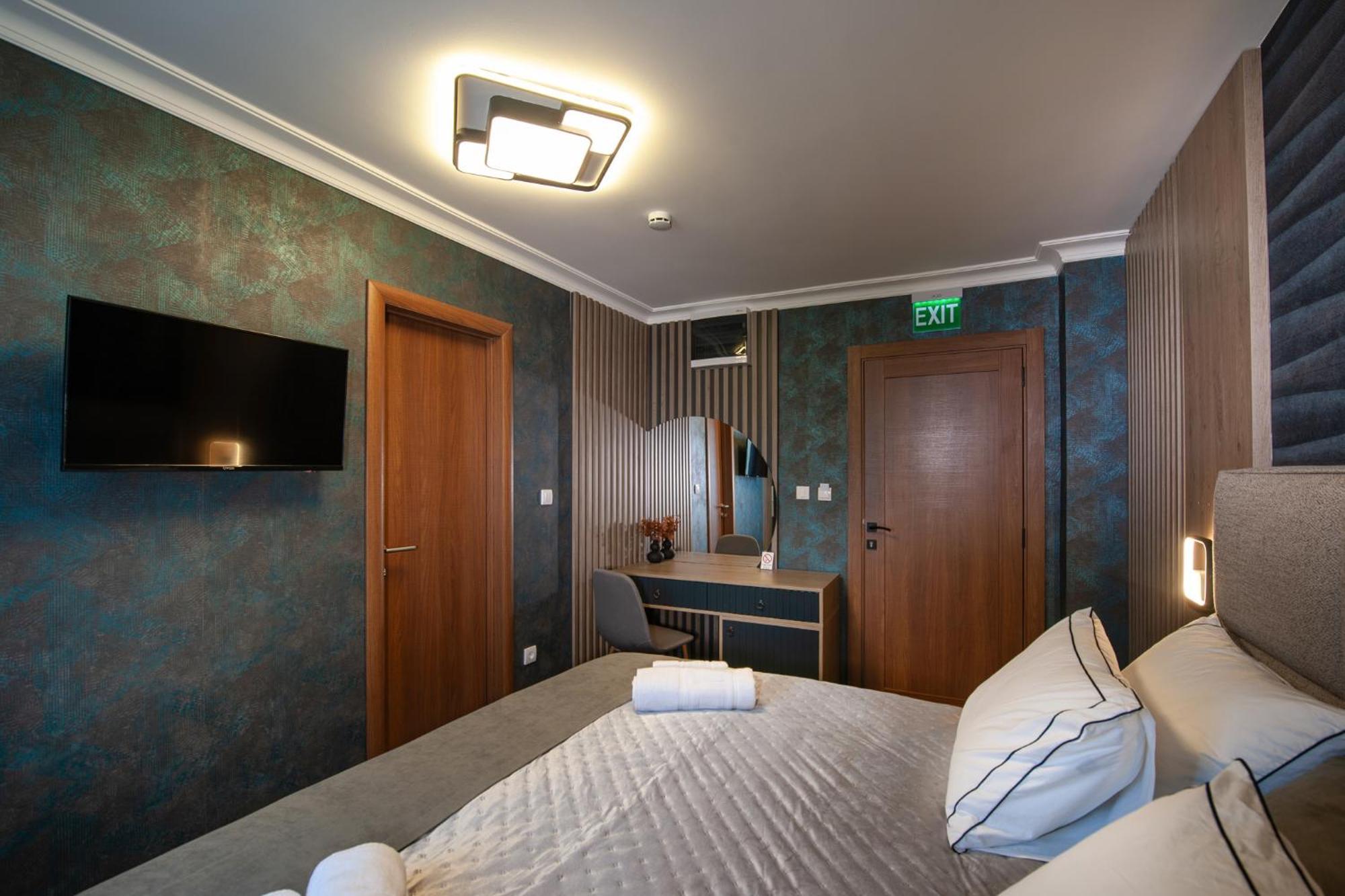Hotel Kralj Кралево Екстериор снимка